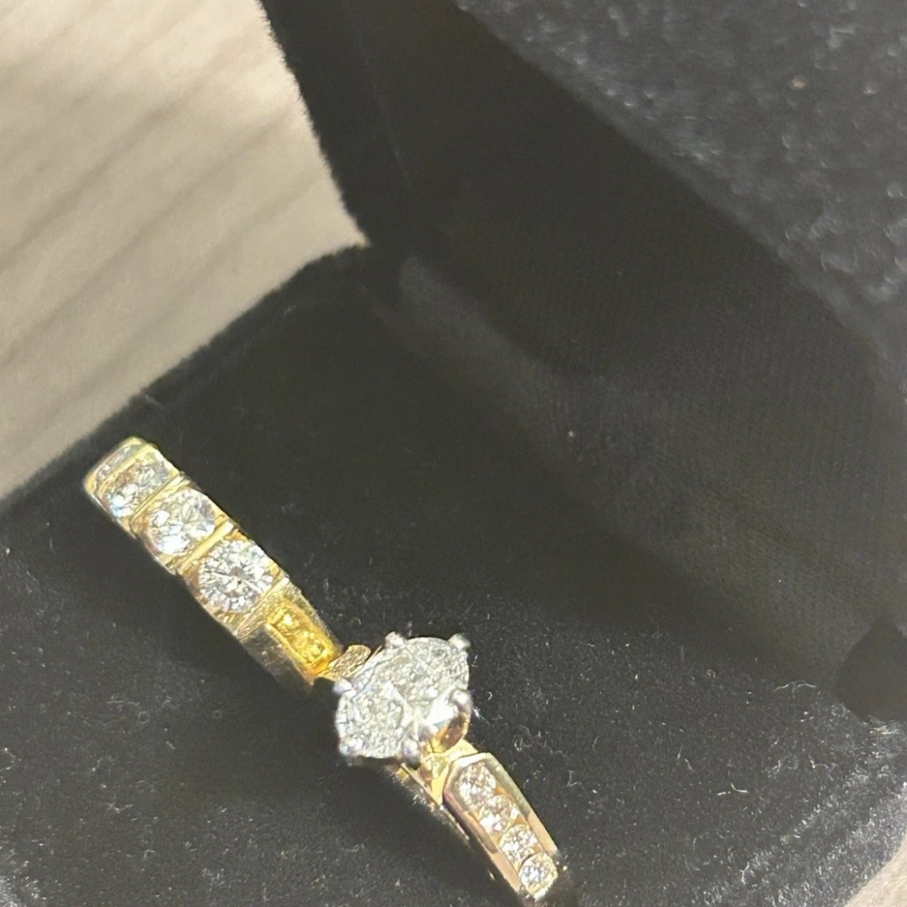 .95 Carat Center Diamond Ring Set.  Natural, Not Lab Grown.  14K Yellow Gold. - Picture 9 of 17